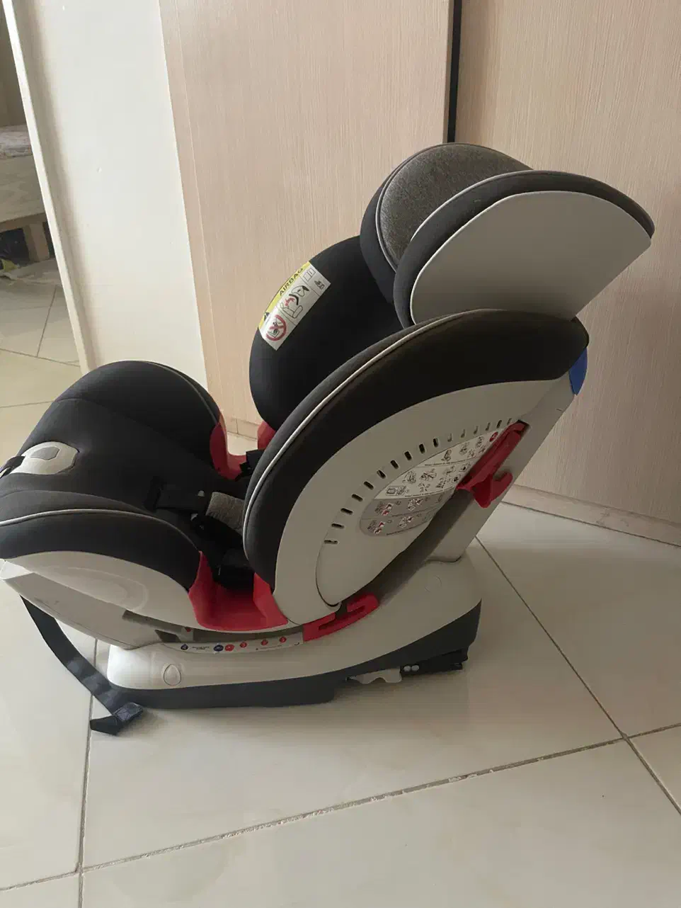 صندلی ماشین بلکو|تخت و صندلی بچه|مشهد, سرافرازان|دیوار