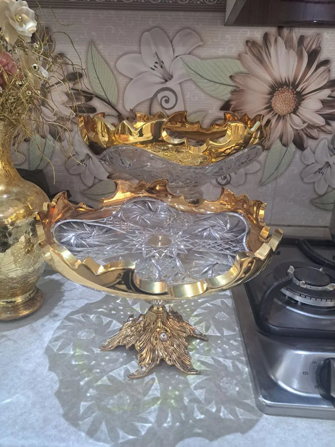 سرویس کریستال خورشیدی لب طلا|ظروف سرو و پذیرایی|ری, شهادت|دیوار