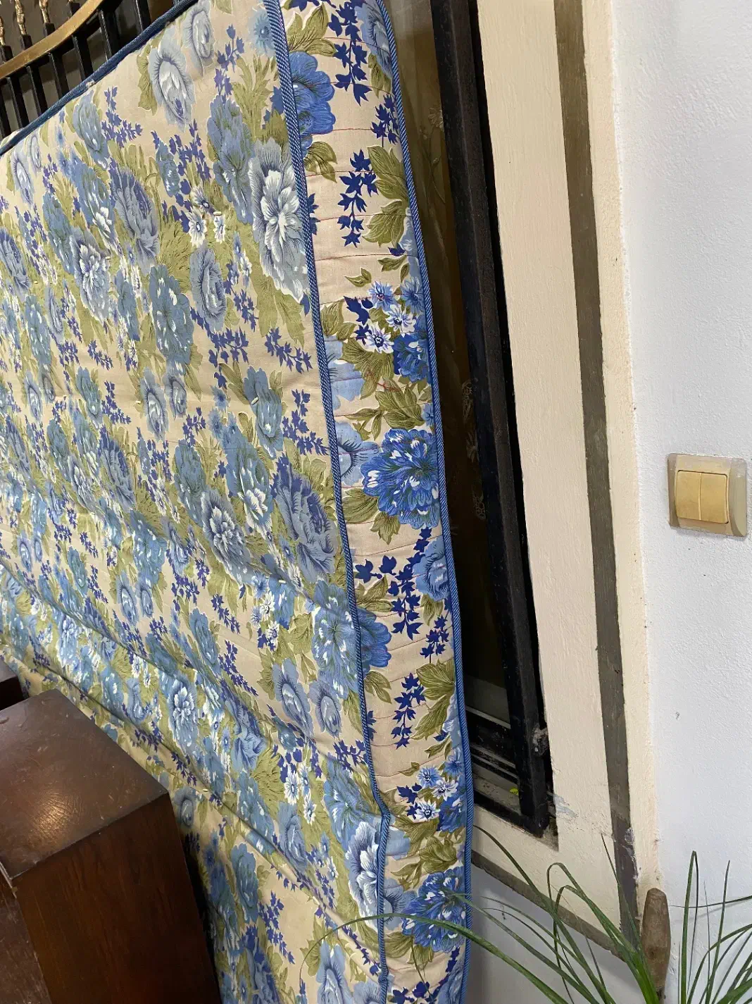 پاتختی|تشک تختخواب|عباسآباد, |دیوار