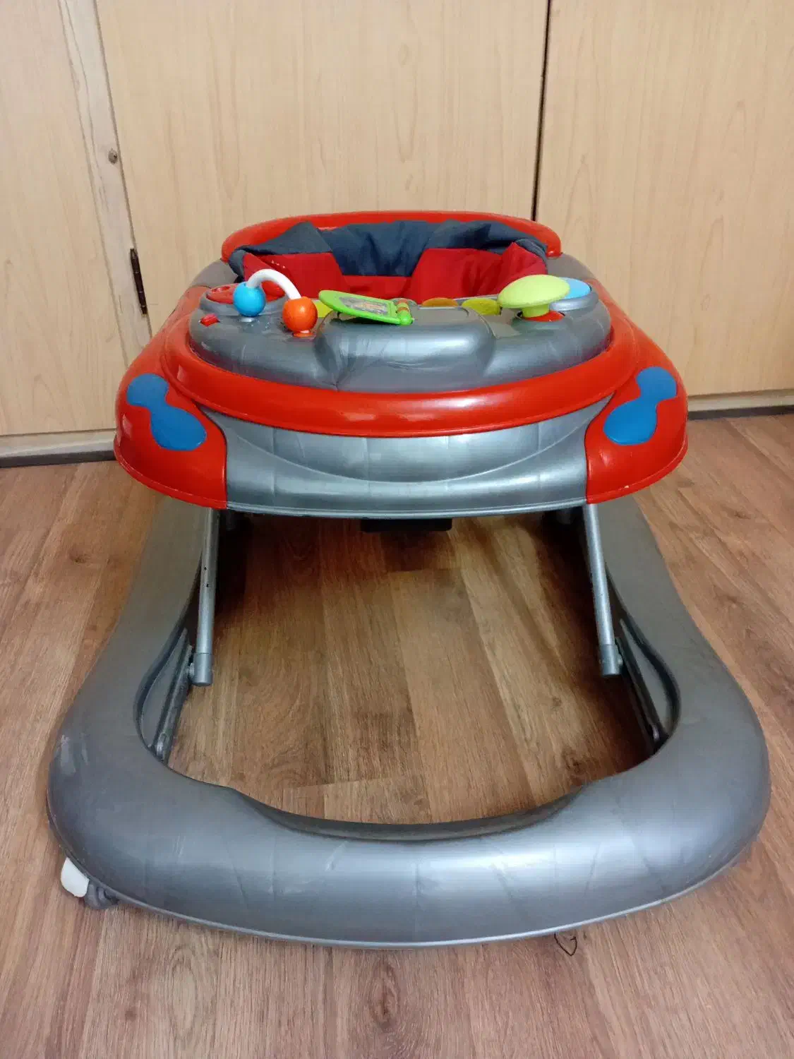 کالسکه ،روروئک و کریر|کالسکه و لوازم جانبی|گلپایگان, |دیوار