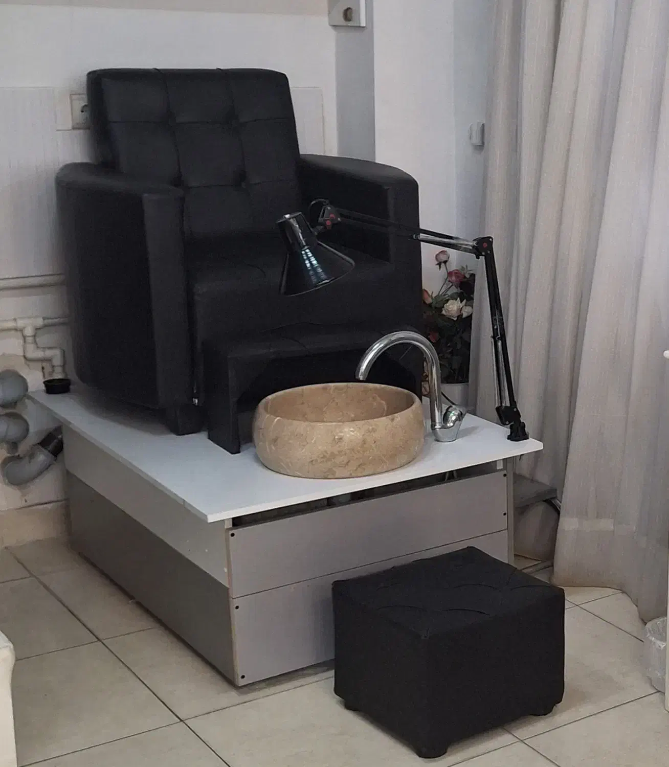 صندلی پدیکور همراه با حوضچه|آرایشگاه و سالنهای زیبایی|بندر انزلی, تهران|دیوار