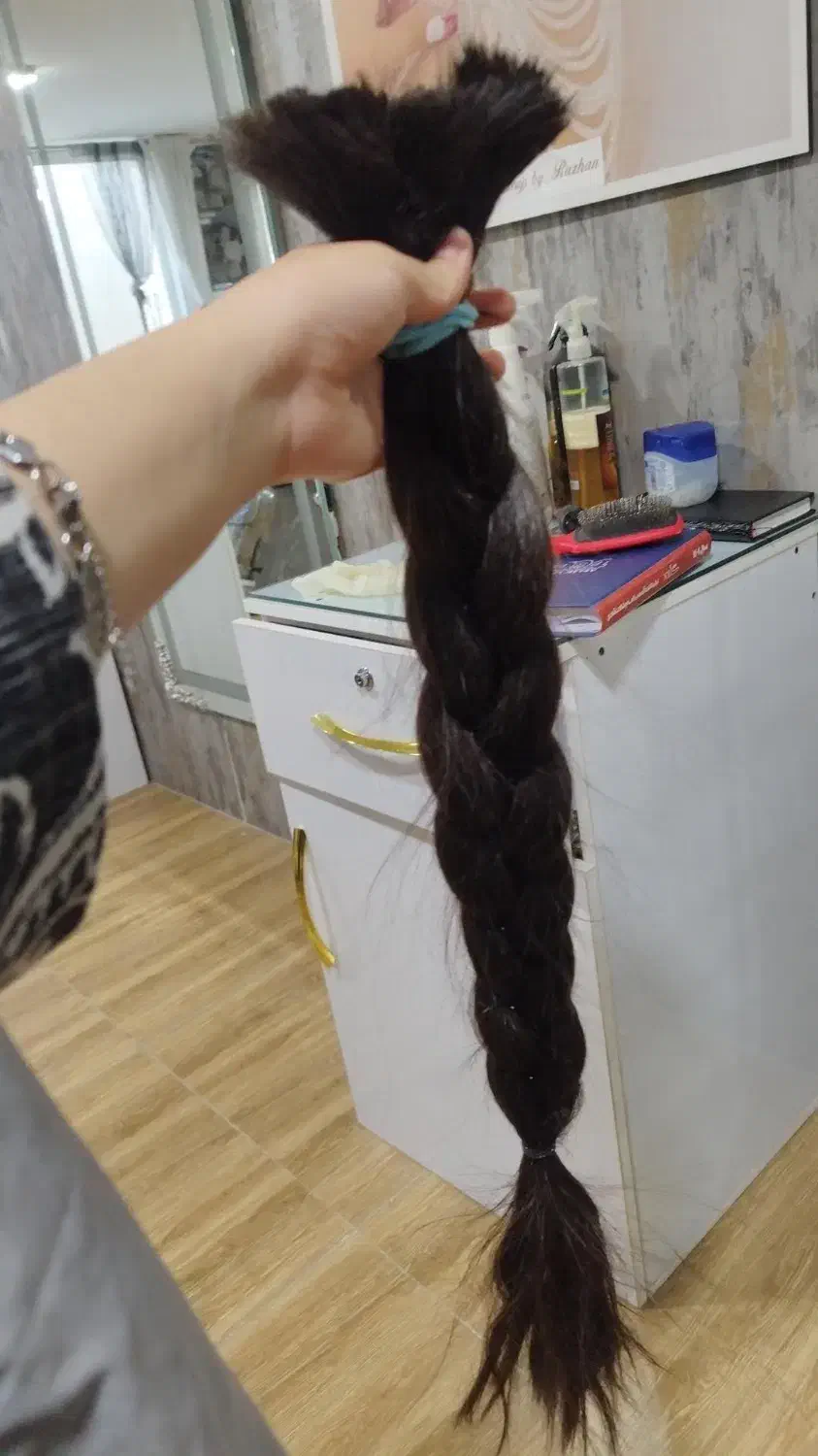 خریدار موی بلند|آرایشگاه و سالن‌های زیبایی|جوانرود, |دیوار