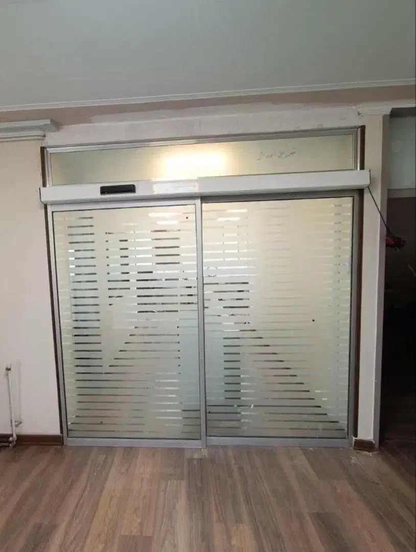 درب اتوماتیک شیشه ای،کرکره برقی،شیشه سکوریت|خدمات پیشه و مهارت|تبریز, |دیوار