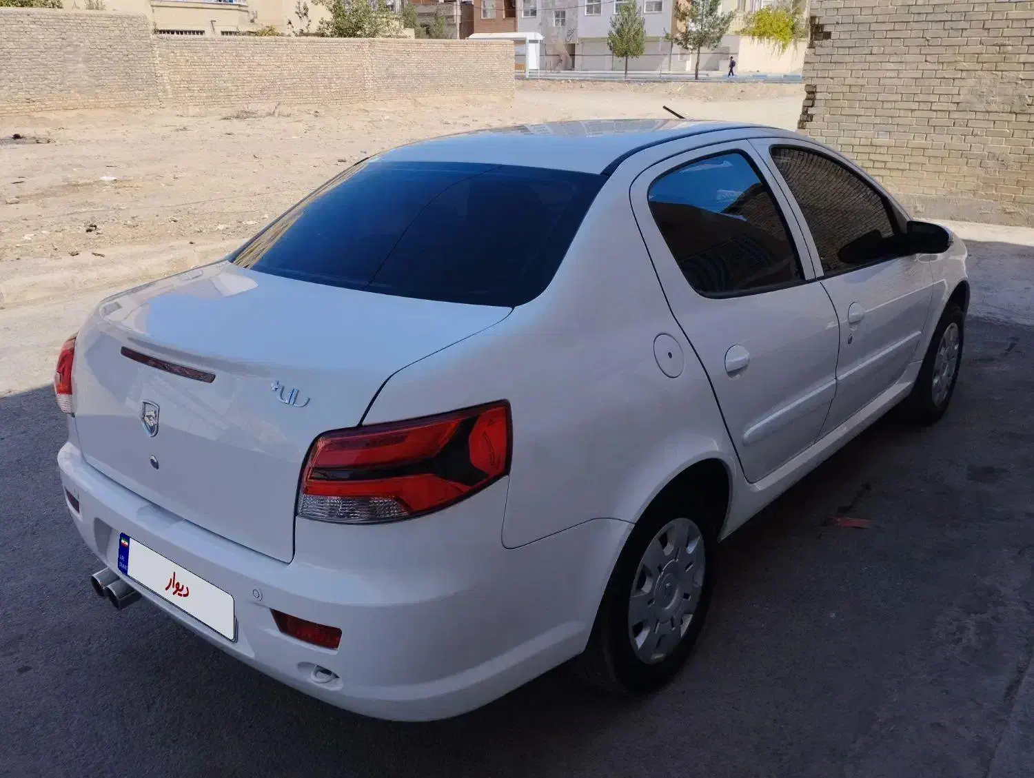 رانا پلاس 1402|خودرو سواری و وانت|شاهینشهر, شهرک میلاد|دیوار