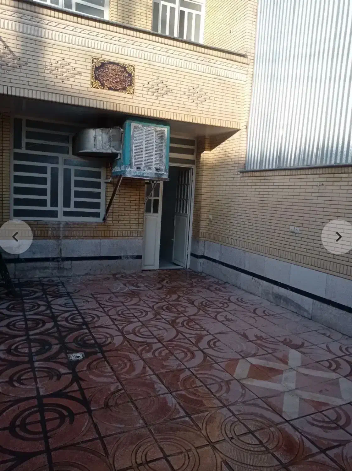 فروش خانه ویلایی دو طبقه|فروش خانه و ویلا|شیراز, شیشه‌گری|دیوار