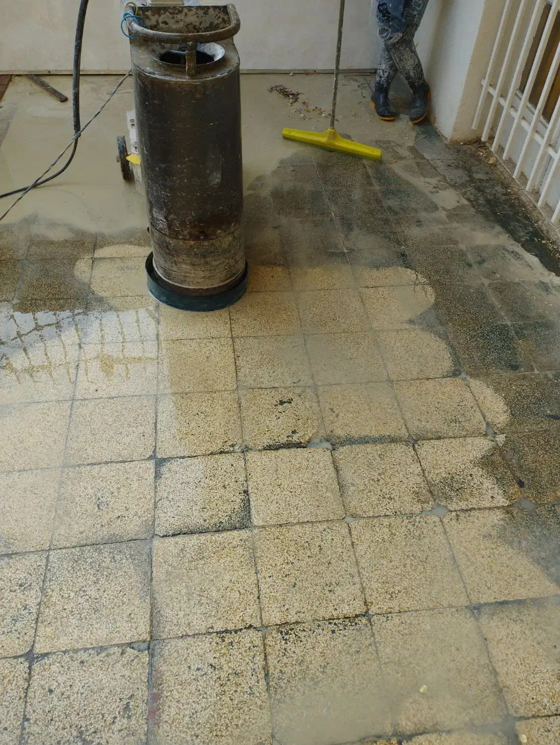 کفساب کفسابی سابزن ساب کف سنگ سرامیک موزاییک بتن|خدمات نظافت|هشتگرد, شهرک ایران خودرو|دیوار