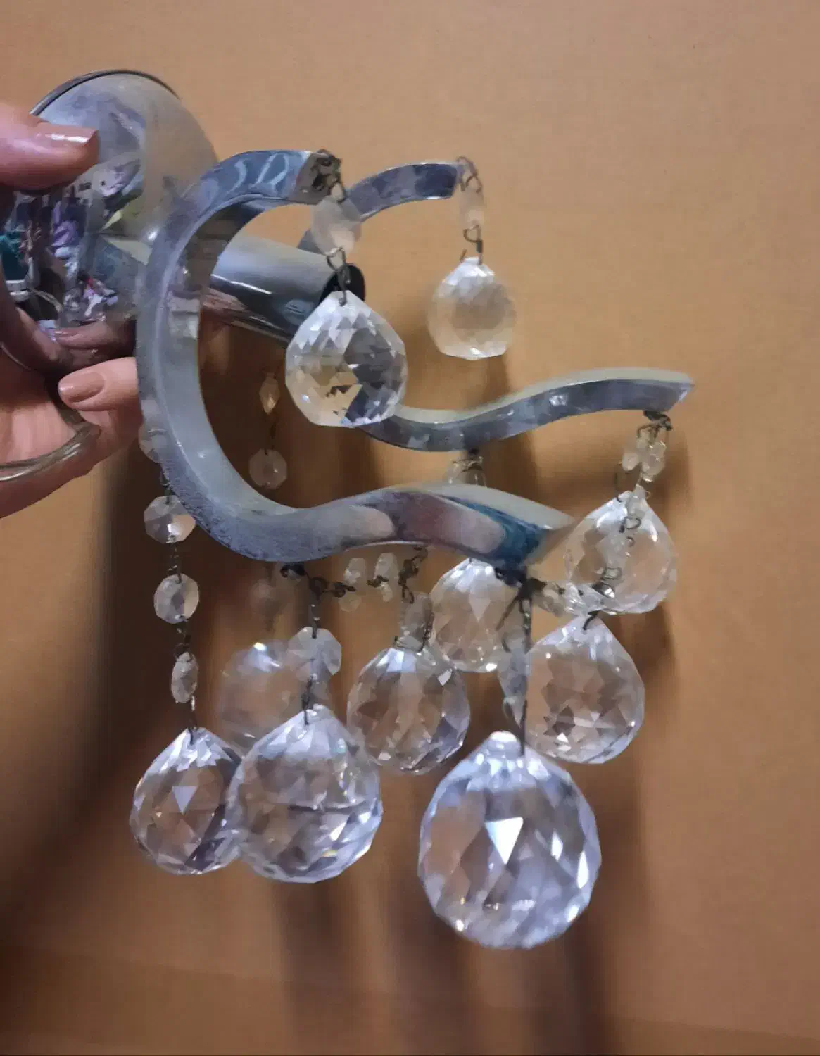 لوستر کریستال دو عدد۸شاخه یکعدد۶شاخه و دو دیوارکوب|لوستر و چراغ آویز|لاهیجان, جمهوری|دیوار