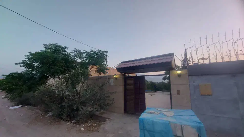 پدیده،750متر،سویت90متر ،تک خاب ،قیمت بدون مشابه|فروش خانه و ویلا|کاشان, دشت لتحر|دیوار