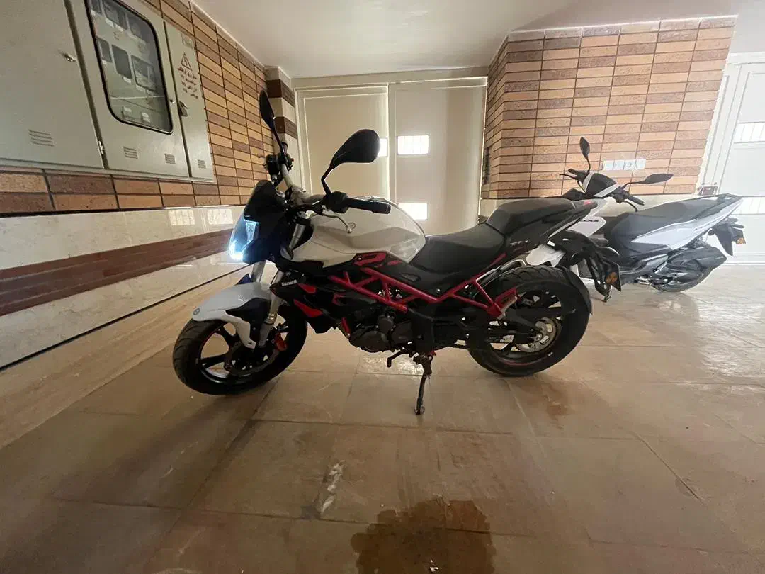 بنلی ۲۵۰ تک سلیندر نیوفیس|موتورسیکلت|اصفهان, شهرک امام زمان|دیوار