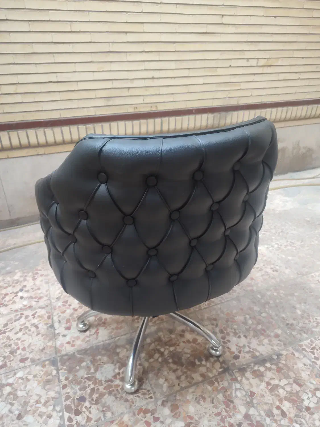 صندلی چرخدار|آرایشگاه و سالن‌های زیبایی|بندرعباس, |دیوار