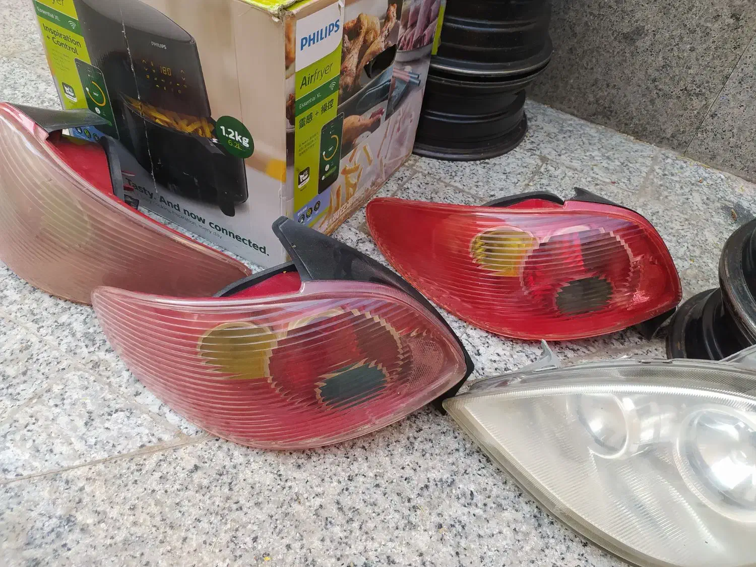 رینگ چرخ، قالپاق ، چراغ جلو و عقب|قطعات یدکی و لوازم جانبی|شاهین‌شهر, شهرک میلاد|دیوار