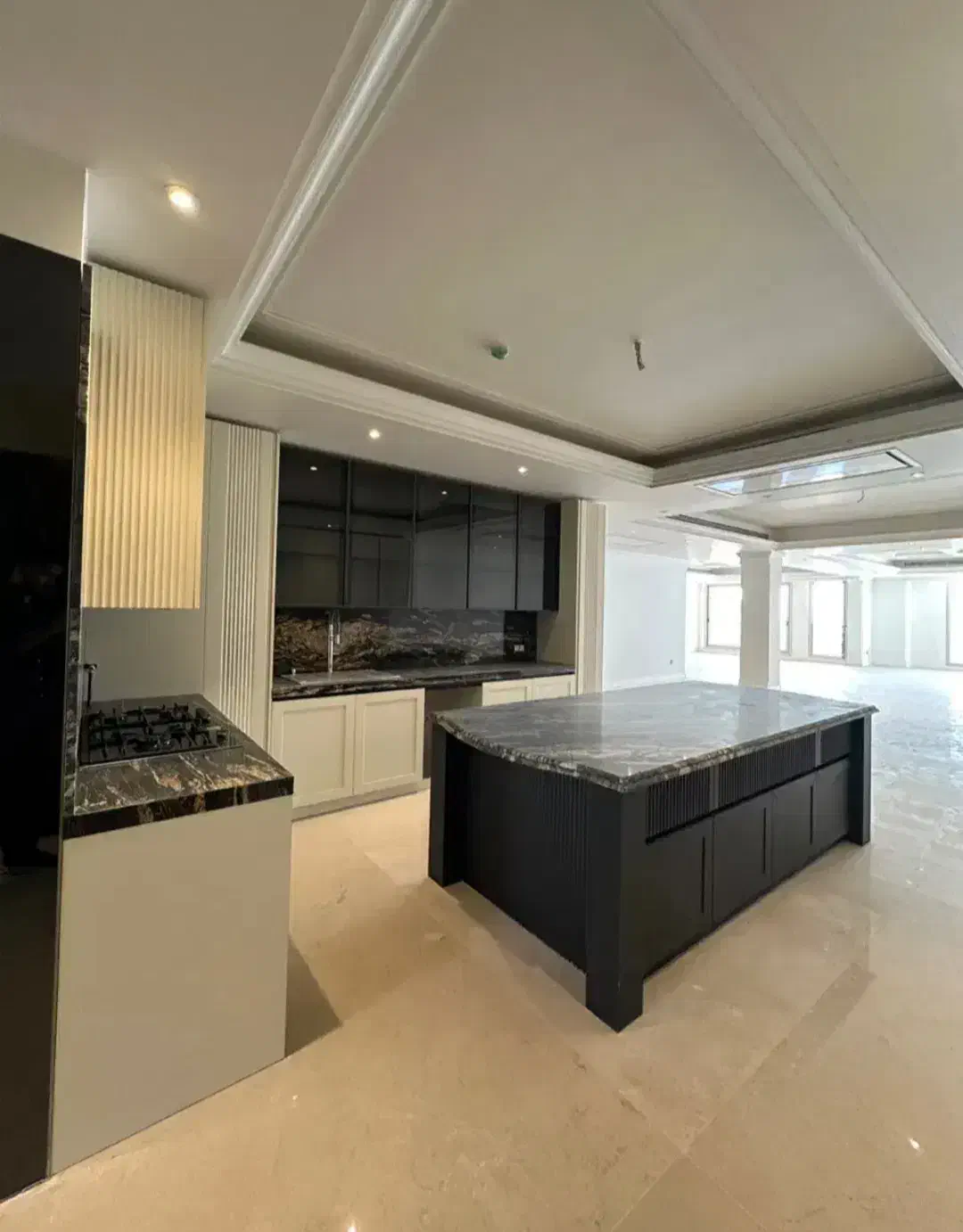 240متر سوپرسازه نوساز مشاعات دار تراس چیدمانی 2p|اجارهٔ آپارتمان|کرج, عظیمیه|دیوار