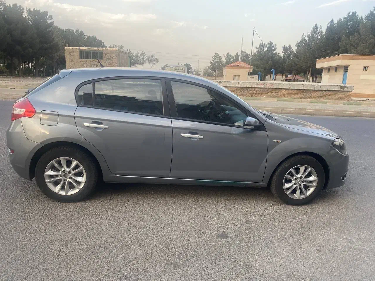 برلیانس H320 اتومات مدل ۹۷-کارکرد ۱۵۷ هزار تا|خودرو سواری و وانت|تهران, سازمان آب|دیوار