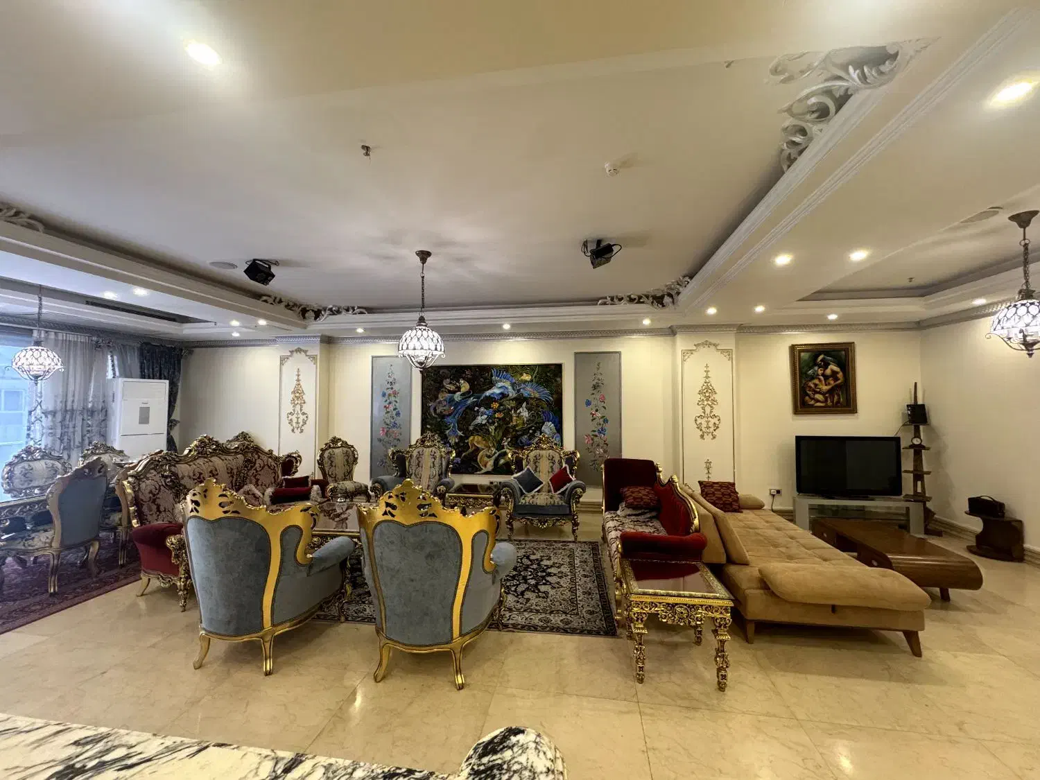 190متر ۳خ رهن کامل سعادت آباد