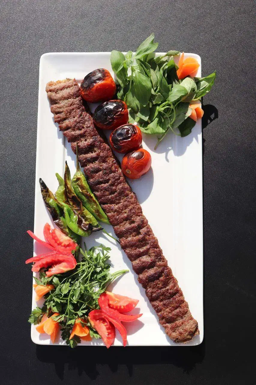 استخدام سالن کار و کباب پز|استخدام خدمات فروشگاه و رستوران|گلپایگان, |دیوار