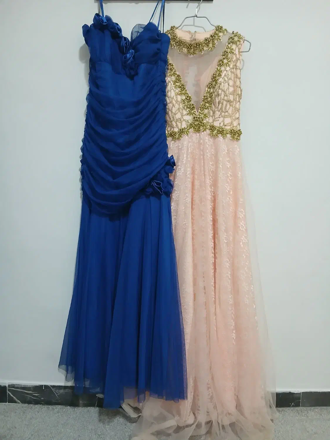 لباس مجلسی یکبار پوشیده شده|لباس|گالیکش, |دیوار