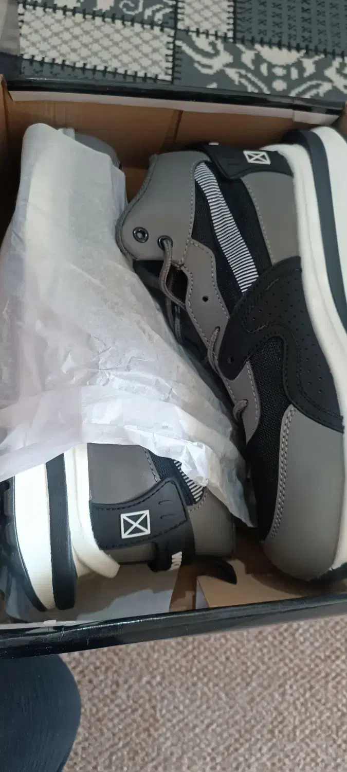 کفش کار خارجی|کیف، کفش، کمربند|لار, |دیوار