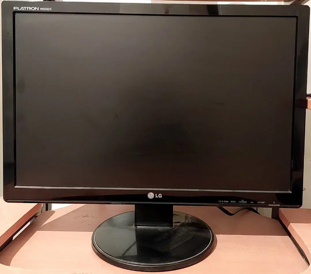 کامپیوتر درحدوتمیز همراه بامیز|رایانه رومیزی|ارومیه, |دیوار