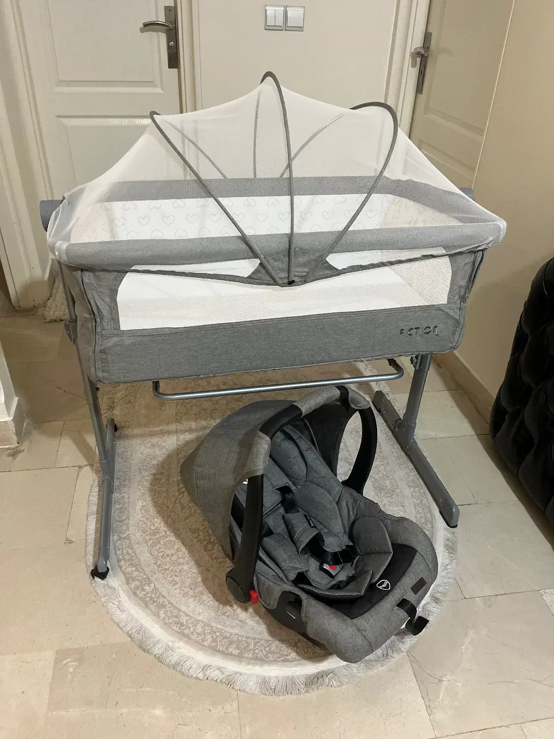 تخت کنار مادر و کریر فیکشن و صندلی ماشین گراکو|تخت و صندلی بچه|تهران, تهرانپارس غربی|دیوار