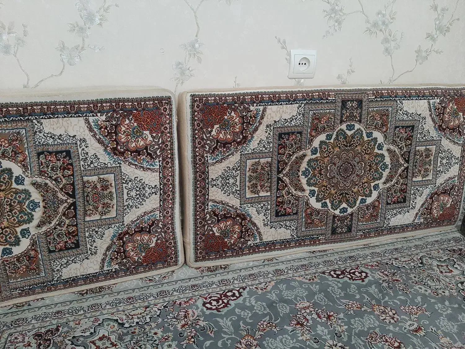 یه جفت پشتی در حد نو|پشتی|اسلام‌شهر, شهرک قائمیه|دیوار