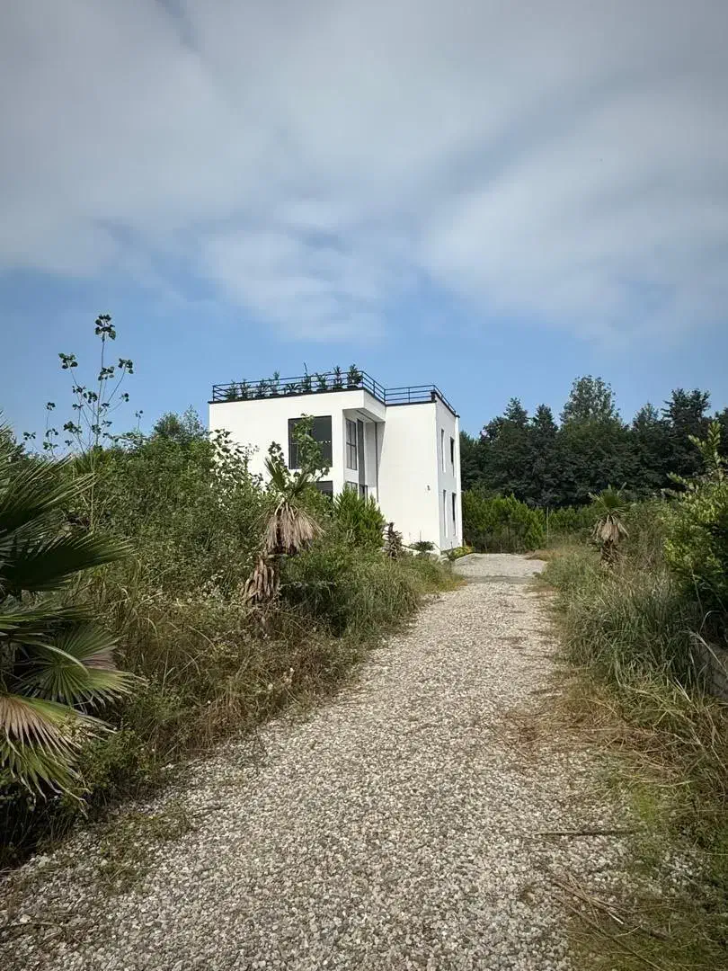 ویلا استخر/شهرکی/قابل تبدیل/کد۴۲۲۰/حبوباتی|اجارهٔ خانه و ویلا|رویان, |دیوار