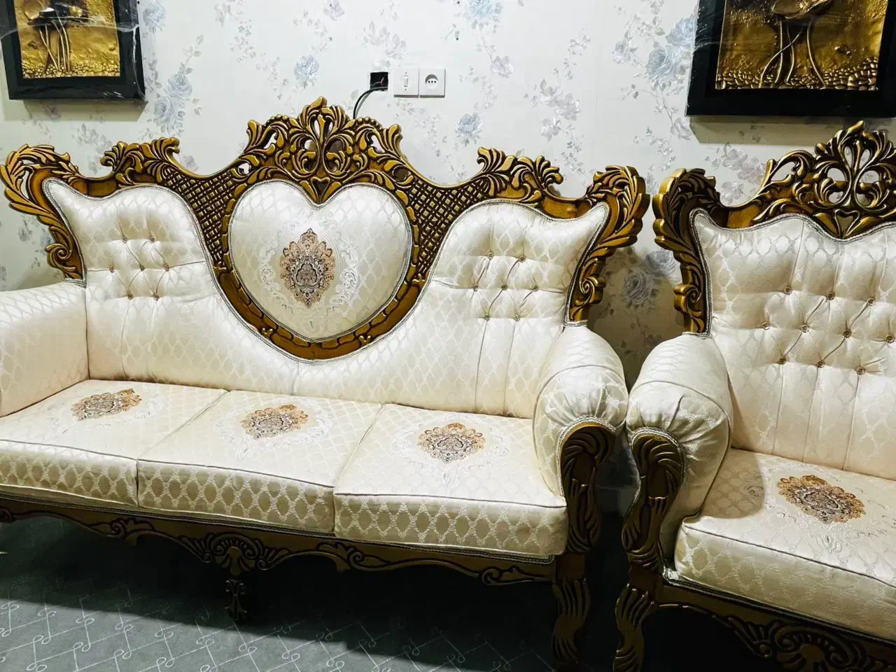 مبل سلطنتی|مبلمان خانگی و میز عسلی|اهواز, سلطانمنش|دیوار