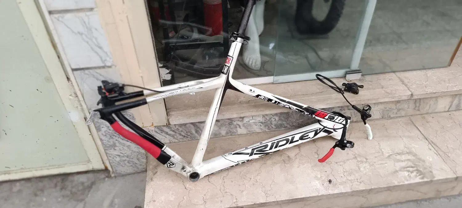 تنه دوچرخه کربن ردلی جاینت مریدا اسکات|دوچرخه، اسکیت، اسکوتر|کامیاران, |دیوار