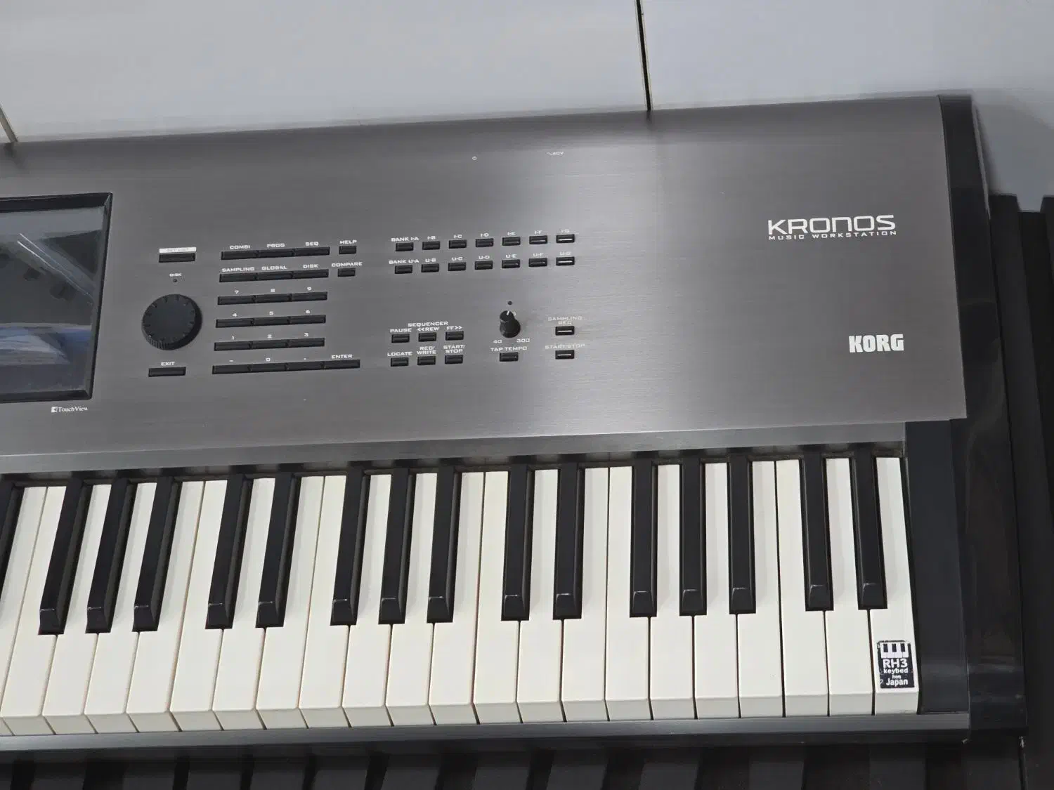 KORG KRONOS1 73 KEY کرونوس یک کلاویه پیانوایی|پیانو، کیبورد، آکاردئون|مهاباد (آذربایجان غربی), |دیوار