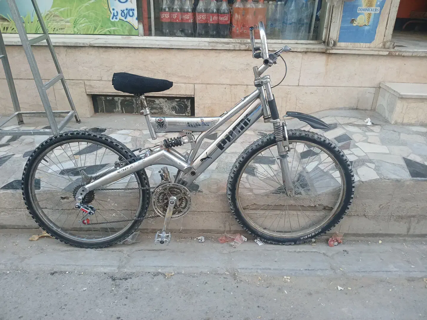 دوچرخه|دوچرخه، اسکیت، اسکوتر|پیشوا, |دیوار