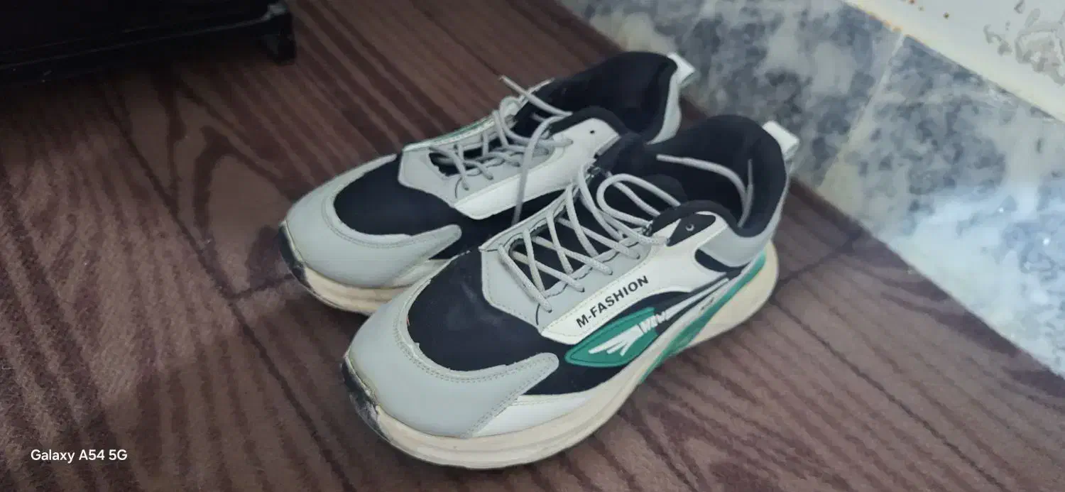 کفش اسپرت نو|کیف، کفش، کمربند|اسلام‌‌آباد غرب, |دیوار