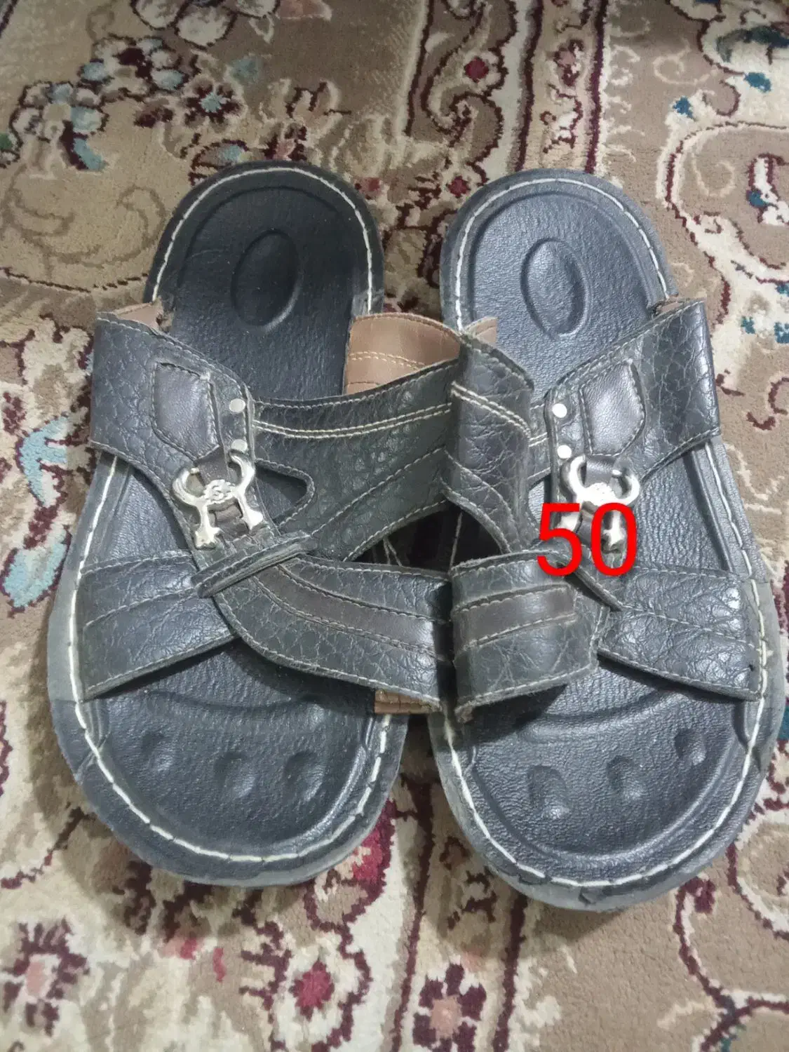 کفش ها همشون یکی دوبار پا خورد|کیف، کفش، کمربند|گلبهار, شهر جدید گلبهار|دیوار