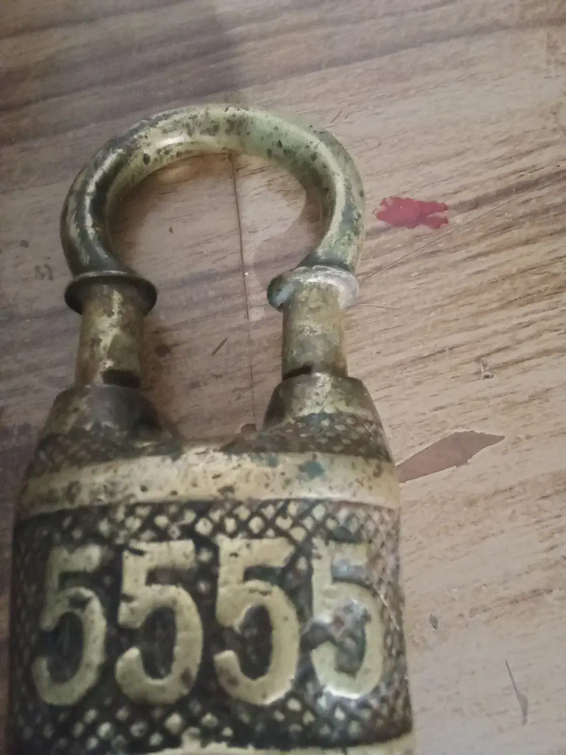 قفل قدیمی.اتیقه.|کلکسیون اشیاء عتیقه|اسحاق آباد, |دیوار