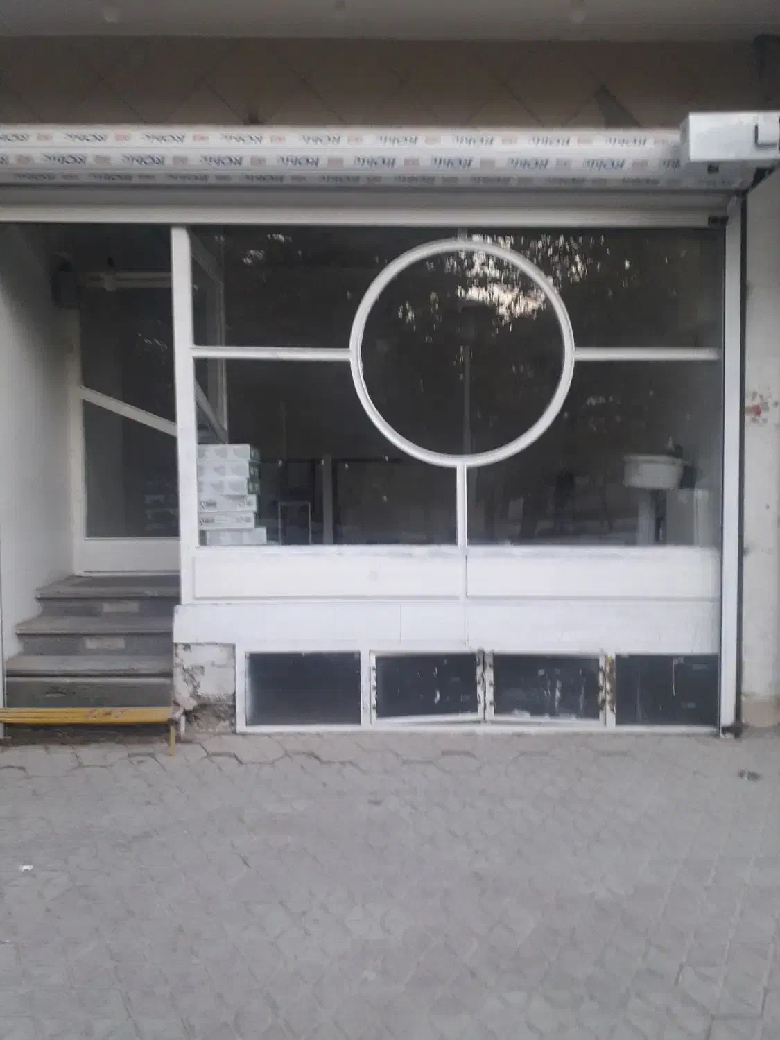 اجاره مغازه دو طبقه هر طبقه ۲۵ متر|اجارهٔ مغازه و غرفه|اصفهان, بهارستان (مخابرات)|دیوار