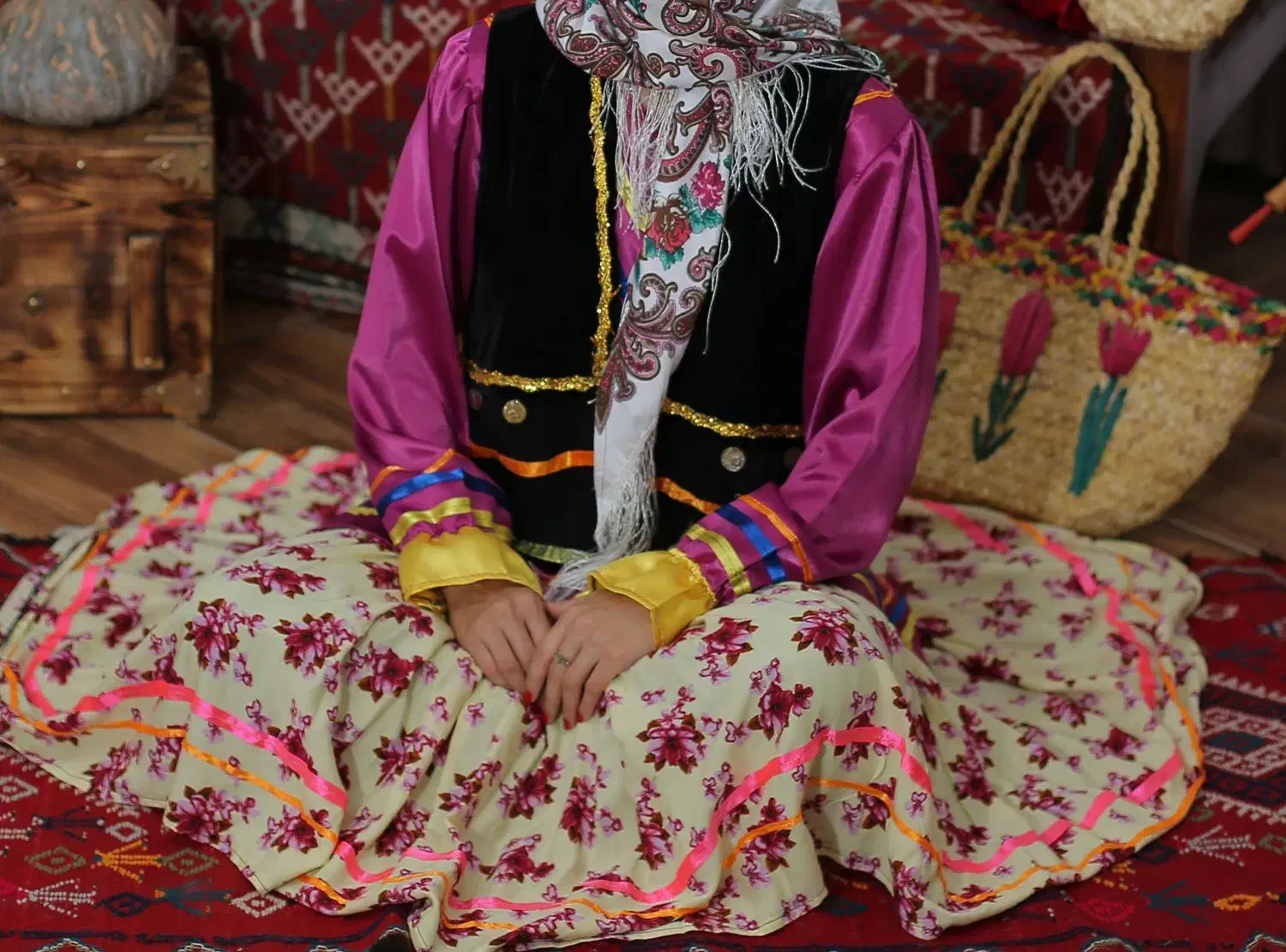 اجاره لباس محلی مازندرانی|لباس|ساری, |دیوار