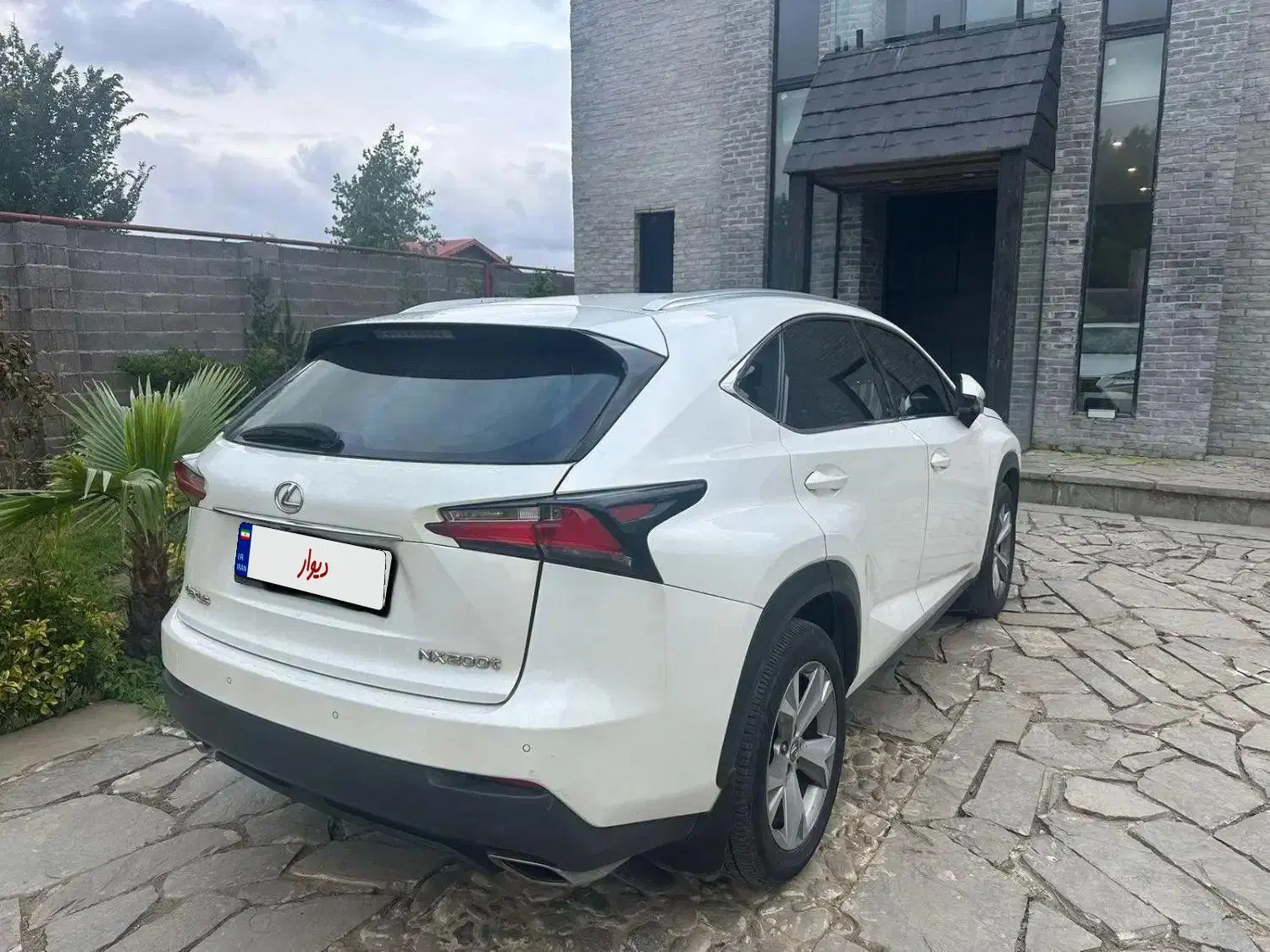 Nx200 t|خودرو سواری و وانت|رشت, کاکتوس|دیوار