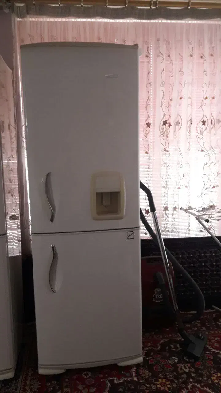 یخچال فریزر امرسان بسیار تمیز بدون ایراد|یخچال و فریزر|خوی, |دیوار