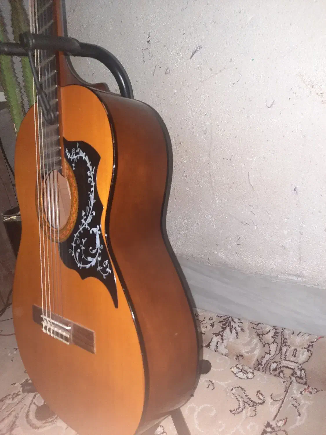 گیتار درحد نو c40 اندونزی|گیتار، بیس، امپلیفایر|قم, دانش|دیوار