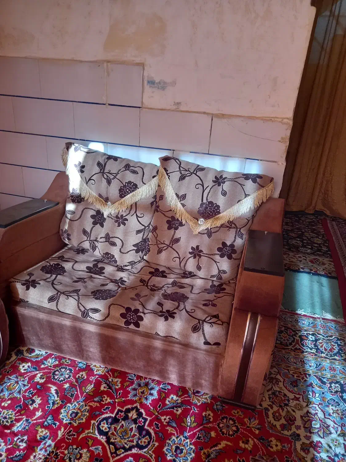 مبل جنس عالی|مبلمان خانگی و میز عسلی|شهرکرد, |دیوار