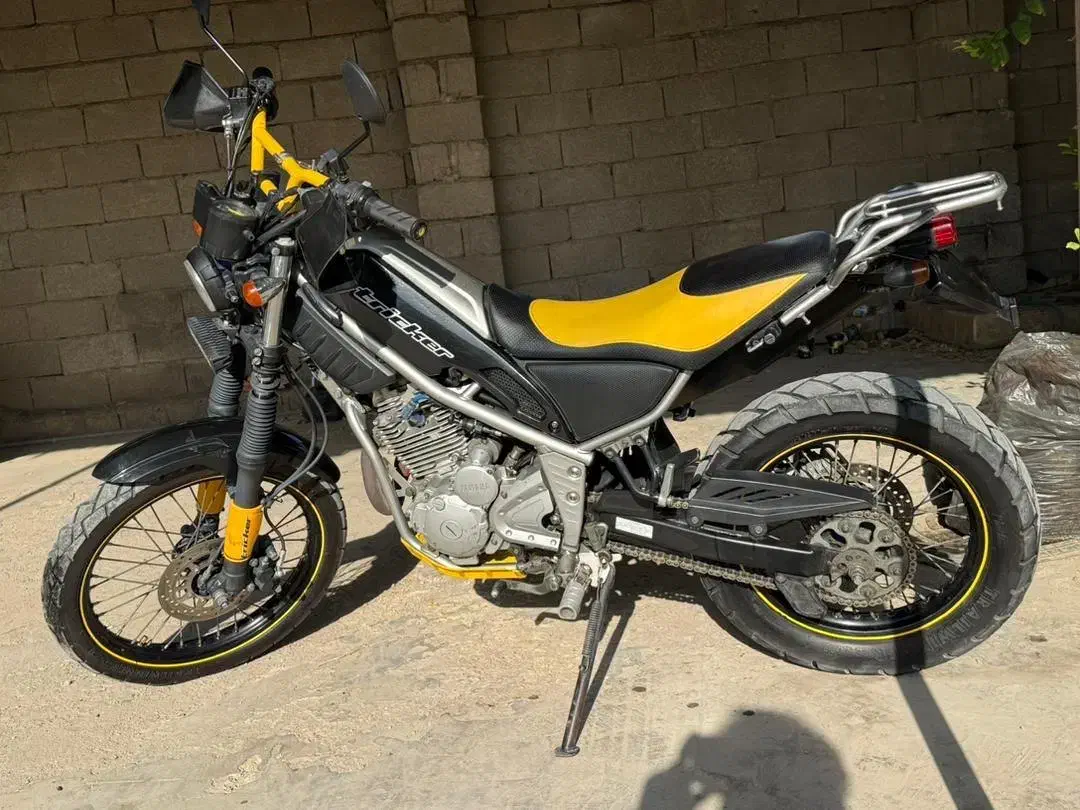 موتور تریکر|موتورسیکلت|وحدتیه, |دیوار