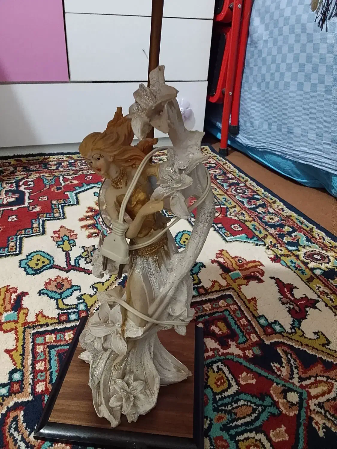 آباژور سالم کم کارکرد|چراغ خواب و آباژور|تبریز, |دیوار