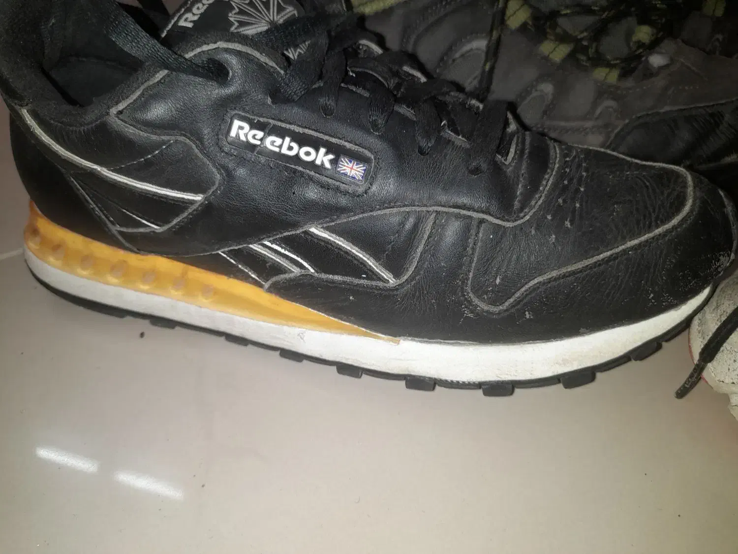 کفش کتونی|کیف، کفش، کمربند|بیرجند, |دیوار