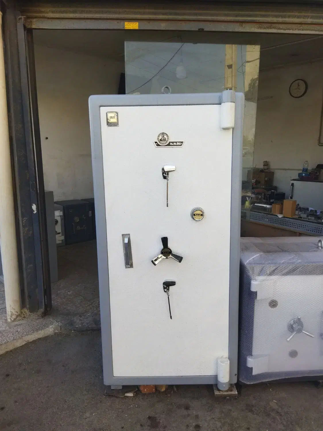 گاو صندوق|ابزارآلات|گنبد کاووس, |دیوار