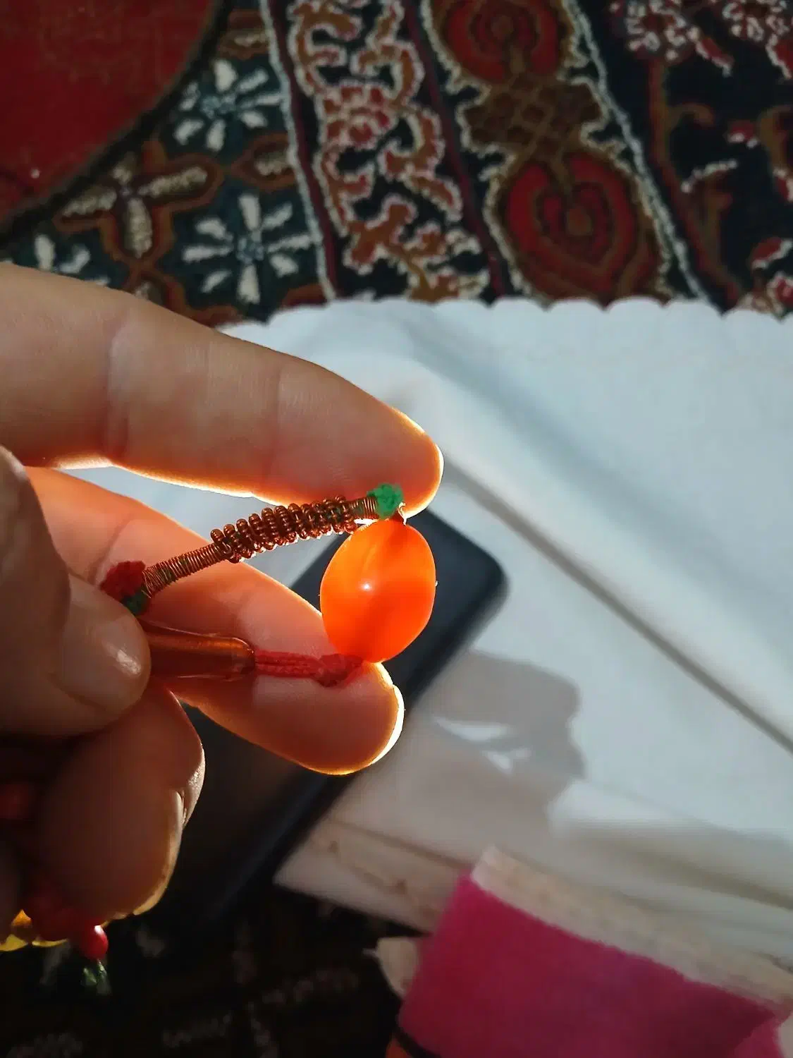 یک مهره کهنه|کلکسیون اشیاء عتیقه|اقبالیه, |دیوار