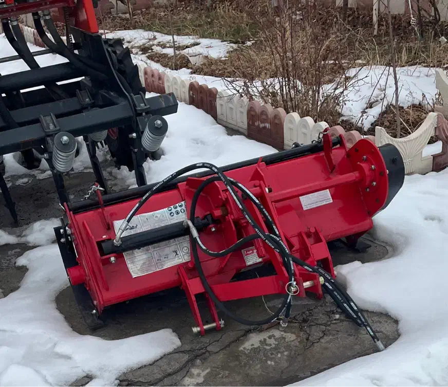 تراکتور باغی ۹۵۰|خودرو سنگین|مراغه, |دیوار