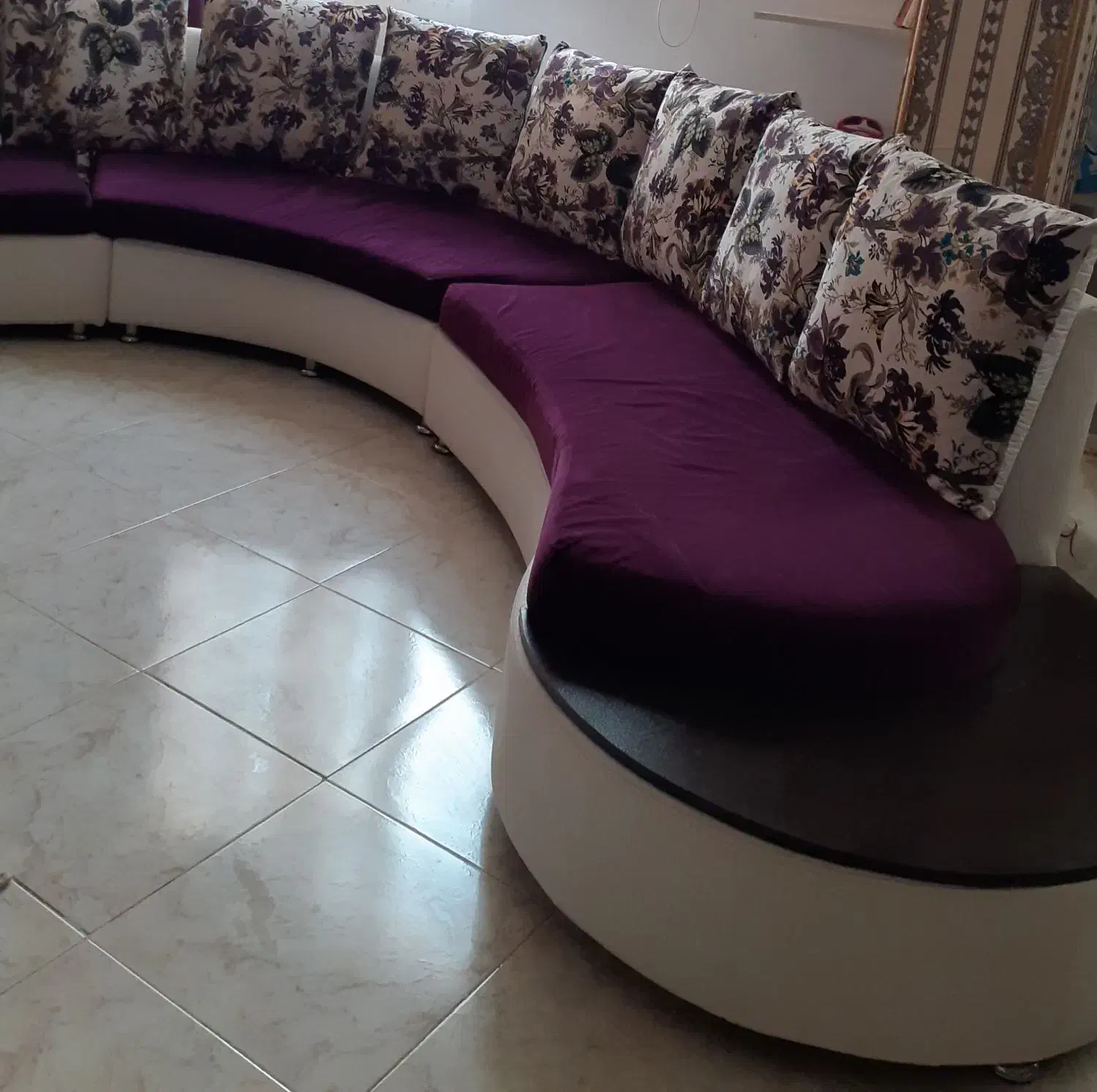 مبل گرد ومیز نهارخوری|مبلمان خانگی و میز عسلی|شیروان (خراسان), |دیوار