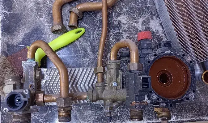 تعمیر و سرویس پکیج های دیواری|آبگرمکن، پکیج، شوفاژ|رباطکریم, رباطکریم|دیوار