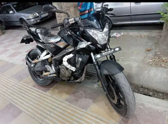 ان اس ۲۰۰ هندا ۱۲۵هندا۲۰۰ آپاچی بنلی ۳۰۰|موتورسیکلت|مشکیندشت, |دیوار