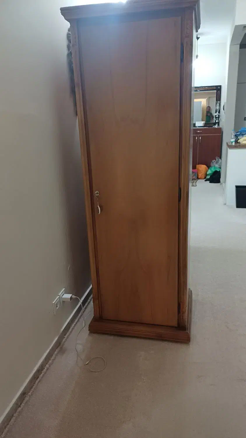 کمد چوبی|جاکفشی، کمد، دراور|قم, پردیسان|دیوار