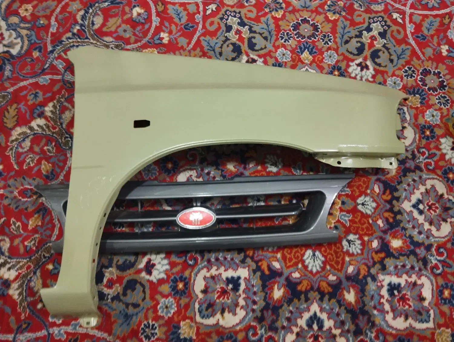 گلگیر پراید ۱۴۱. ‌جلو پنجره|قطعات یدکی و لوازم جانبی|شاهین‌شهر, کوی مهدیه|دیوار