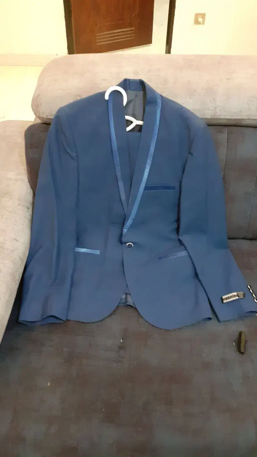 کوت شلوار|لباس|قوچان, |دیوار